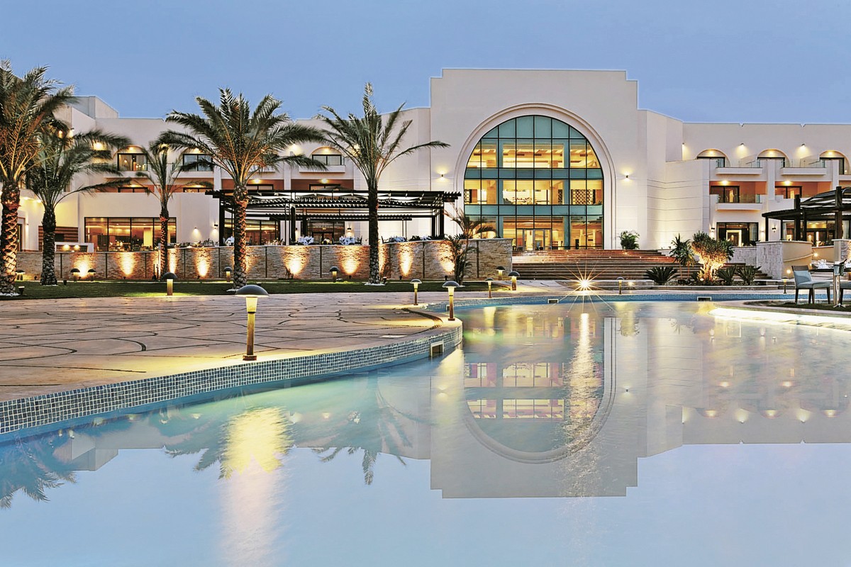 Beach vacation by Cleopatra Travel 