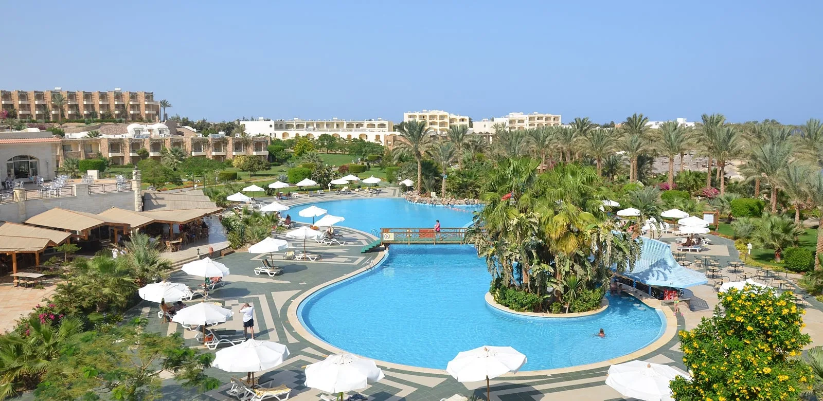 Beach vacation by Cleopatra Travel 