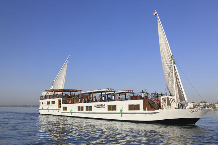 Dahabeya sailing yacht