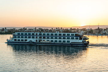Nilfahrt and Nassersee cruise at Cleopatra Travel