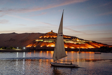Navigation en Dahabeya sur le Nil